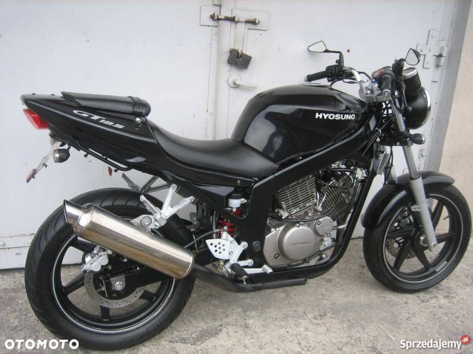 Hyosung GT Naked 2008r 125 Inowrocław Sprzedajemy pl