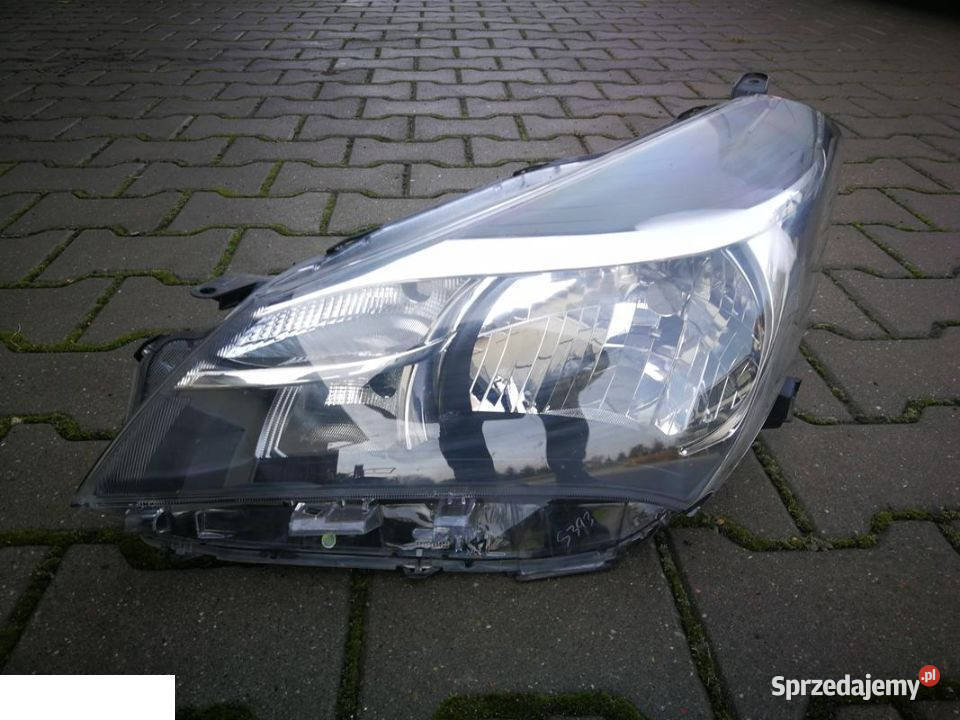 Toyota Yaris Iii Lift Reflektor Kozubszczyzna Sprzedajemy Pl