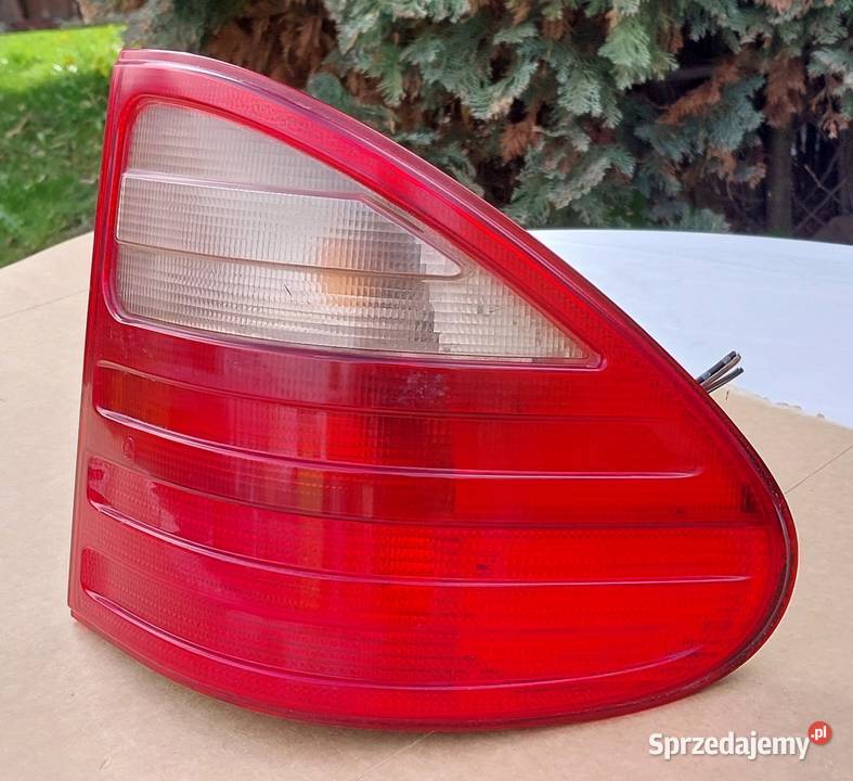 LAMPA PRAWA TYŁ MERCEDES W210 KOMBI A2108204864 Mielęcin Sprzedajemy pl