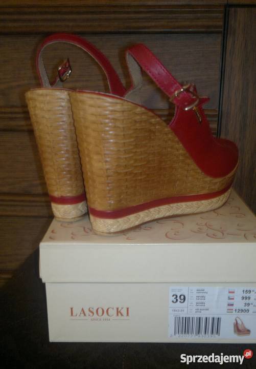 Czerwone sandały na koturnie firmy Lasocki Szczecin - Sprzedajemy.pl