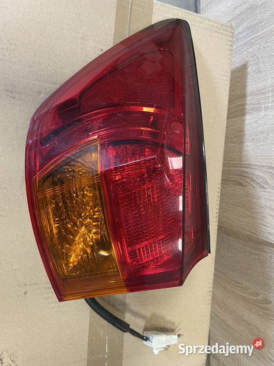 Lexus is220d lampa lewy tył Kozubszczyzna Sprzedajemy pl