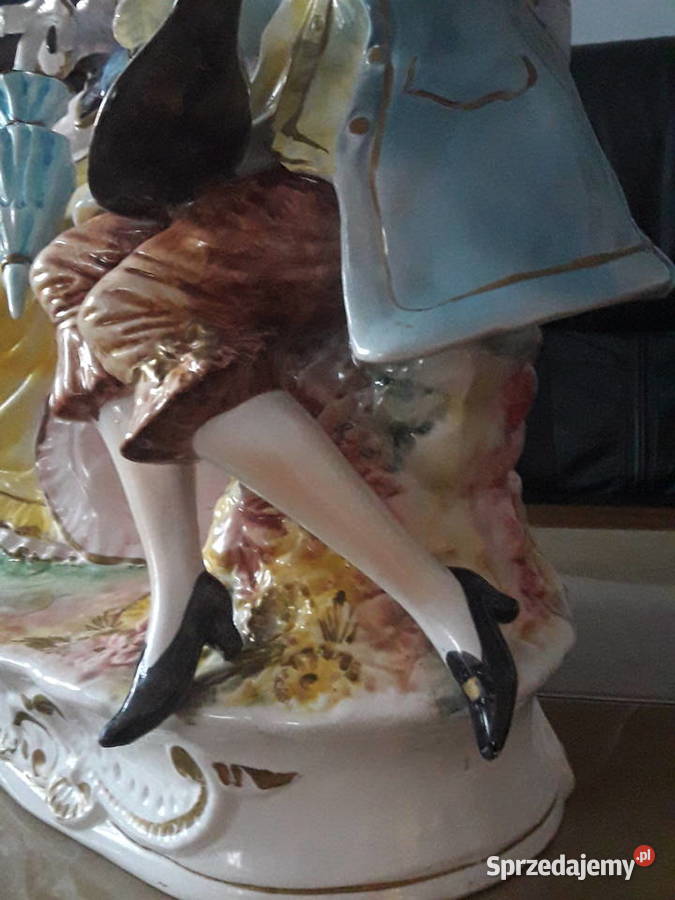 Olbrzymia posągowa figurka porcelanowa Capodimonte Włochy Janów