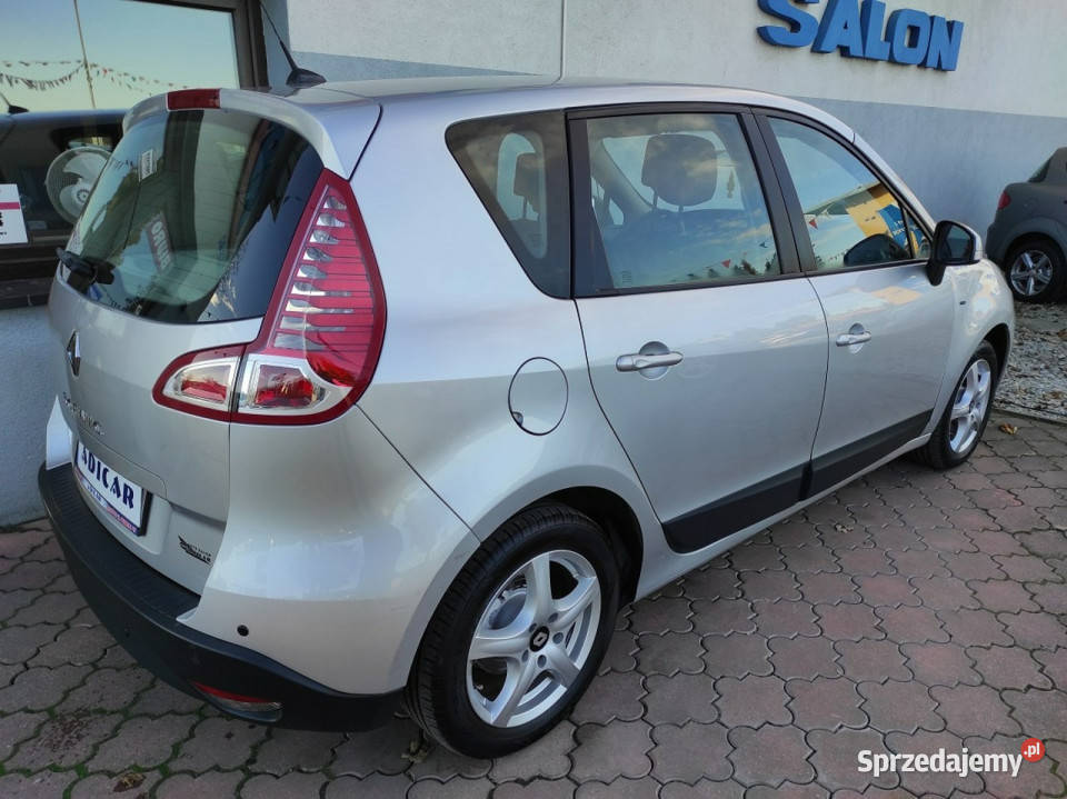 Renault Scenic klima nawigacja LPG 6 biegów isofix alu