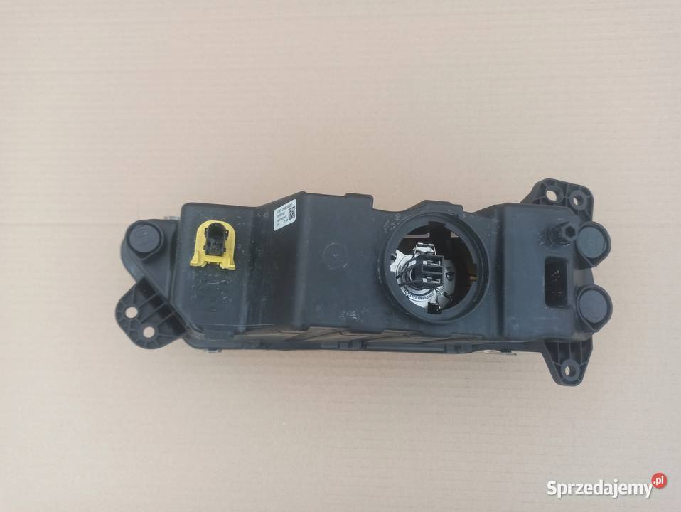 MAN TGX TGS TGL TGM NT HALOGEN PRAWY LAMPA H7 Bieleń Sprzedajemy pl