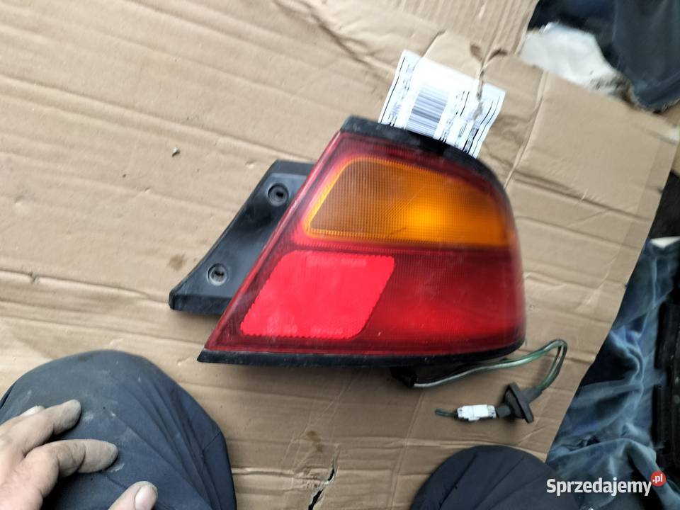 Lampa Ty Prawa Mazda F Ba Kamie Kolonia Sprzedajemy Pl