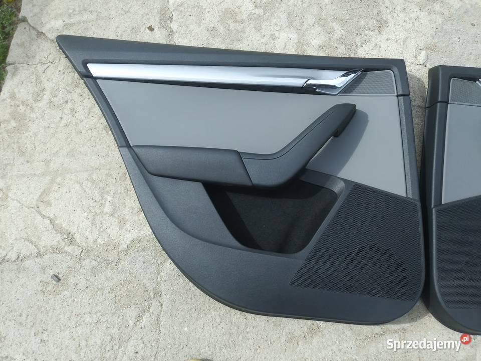 Skoda Octavia 3 III 2015 tapicerka drzwi 5E Motoryzacja Dębno