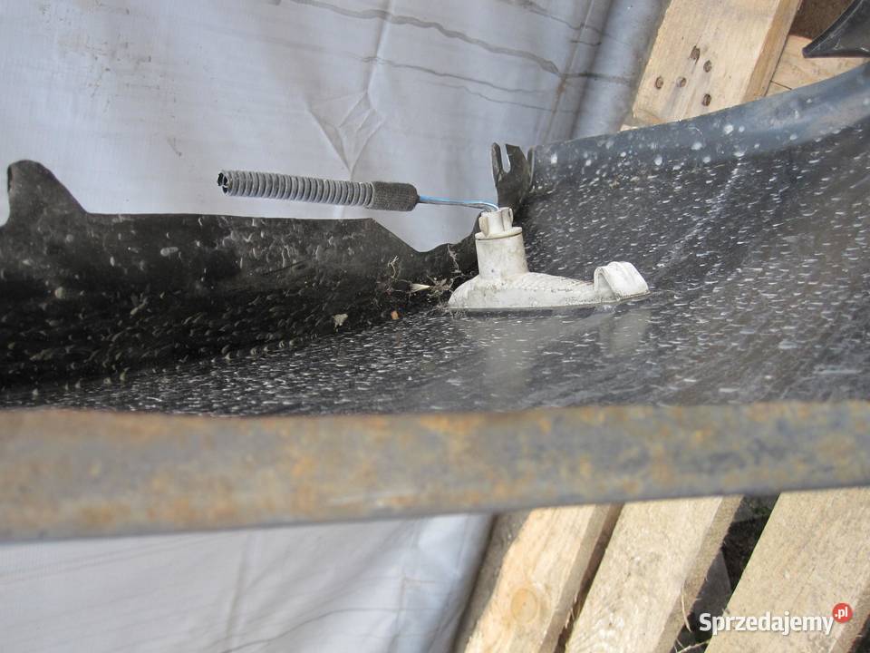 OPEL ASTRA J IV 11r błotnik lewy przód