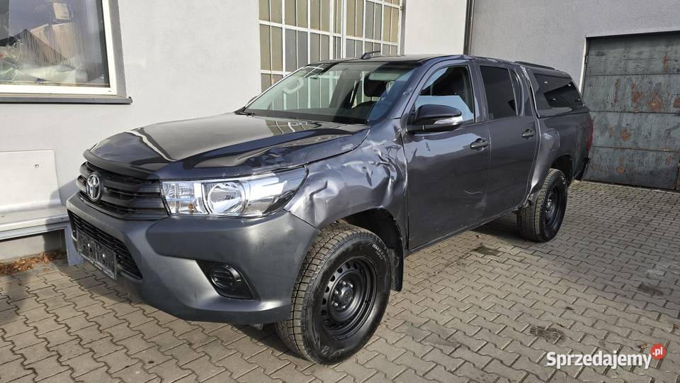 Toyota Hilux 4x4 Double Cab SS Comfort Rok produkcji 2019 Nowy Świętów