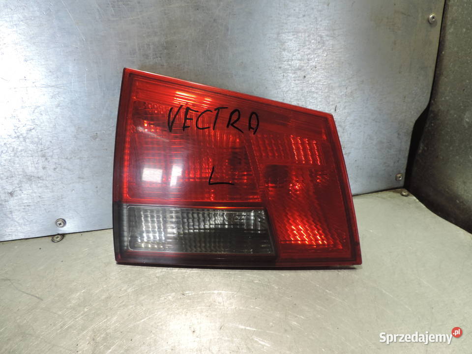 OPEL VECTRA C KOMBI FL LAMPA LEWY TYŁ W KLAPIE Nowy Sącz