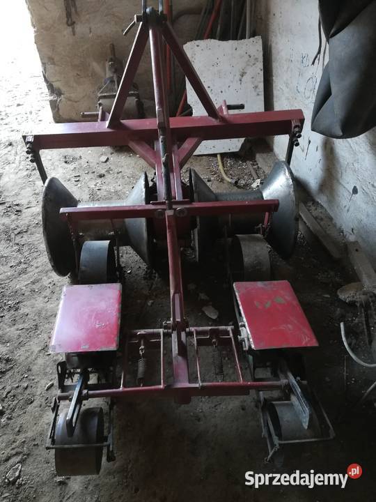 Redliniarka formownica z siewnikami Kazimierza Wielka