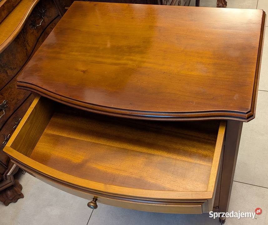 Piękna komodaszafka orzechsklep Dąbrowa Górnicza