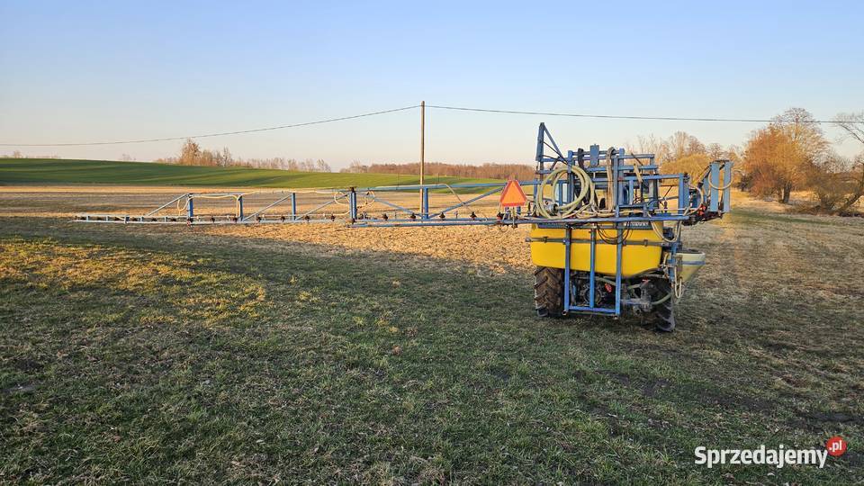 Opryskiwacz delvano 800l 21m Zawieszane Maszyny rolnicze Brodnica