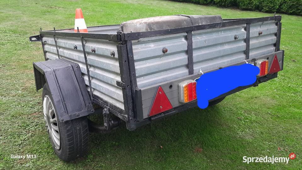 Przyczepka samochodowa