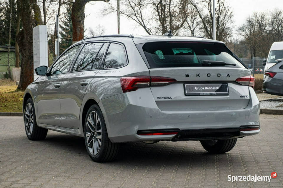 koda Octavia Combi Sportline 15 TSI mHEV 150 DSG wielofunkcyjna kierownica łódzkie Łódź