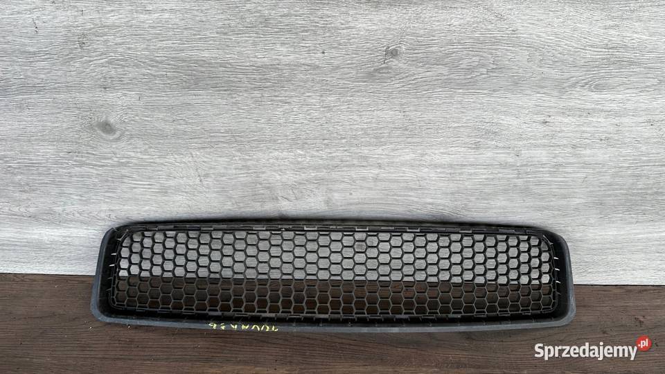 VW TOUAREG LIFT KRATKA ZDERZAKA PRZEDNIEGO 0710