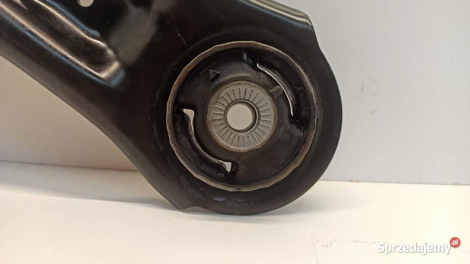 AUDI Q3 83A WAHACZ LEWY PRZÓD 3Q0407153D