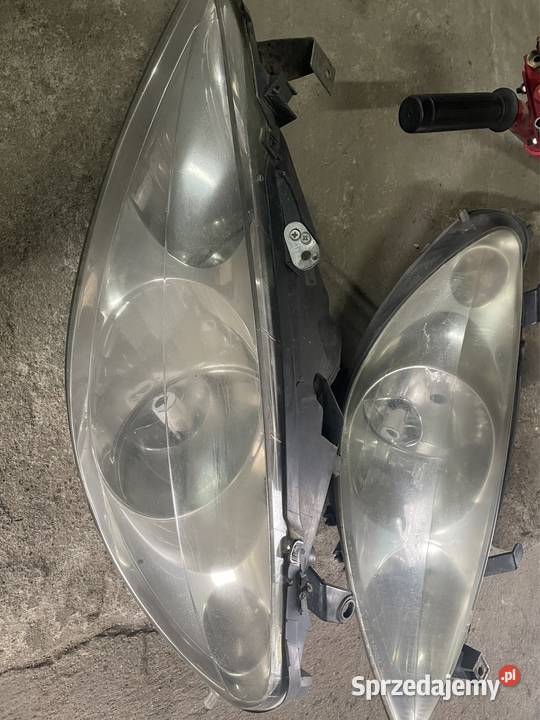 Lampy przód peugeot 307 osobowe Szamocin