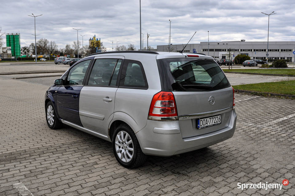 Opel Zafira 18 140 LPG 2009 r Lift 7osobowy Rok produkcji 2009 dolnośląskie Wrocław