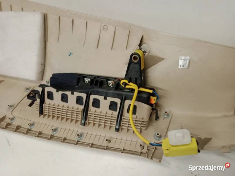 PODUSZKA BOCZNA PRAWA TYŁ VW TIGUAN 5N0