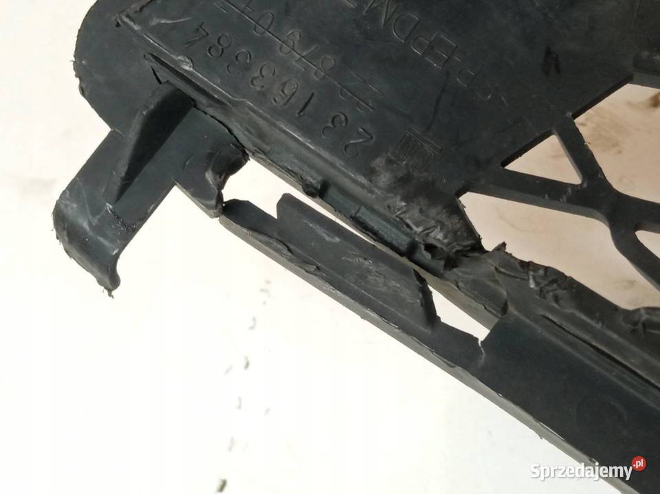 KRATKA ŚRODKOWA ZDERZAKA LIFT 23163384 Opel świętokrzyskie sprzedam