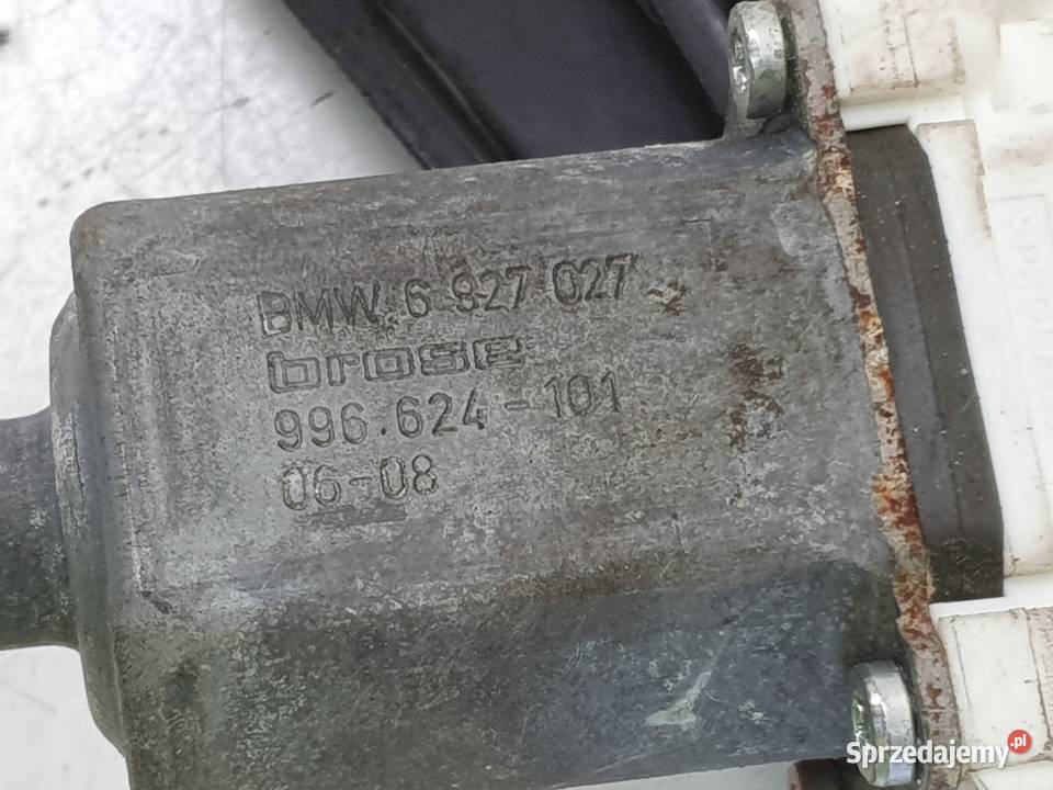 BMW E90 E91 20 D PODNOŚNIK SZYBY lewy przód Rudka