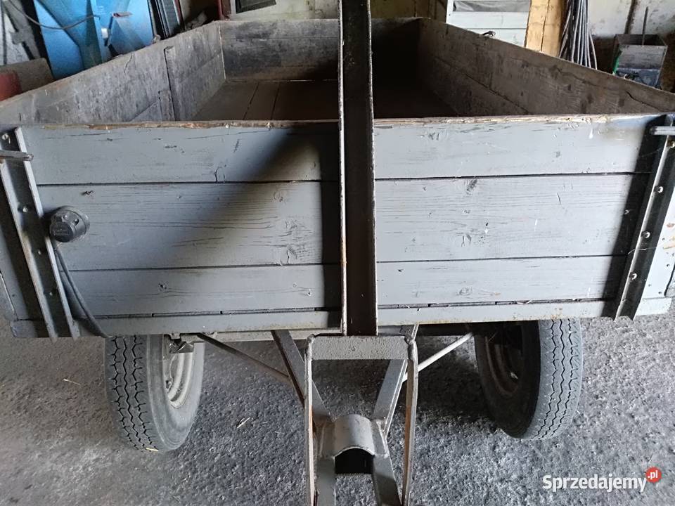 Solidny wóz do ciagnika Kujawy