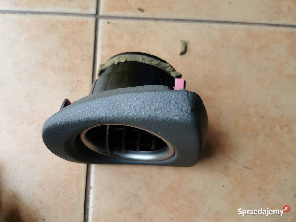 toyota Yaris 3 III listwa ozdobna kratki wloty