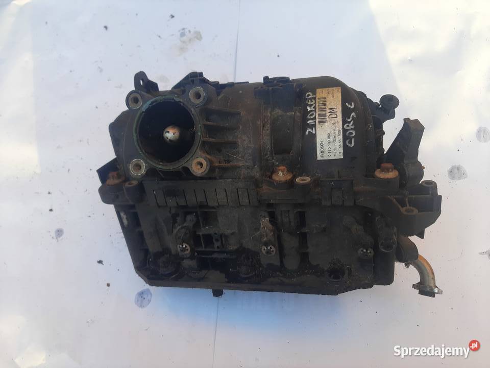 Opel Corsa D 10 12V Z10XEP Kolektor ssący