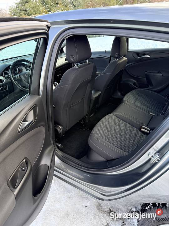 Sprzedam Opel Astra K 2018r immobilizer