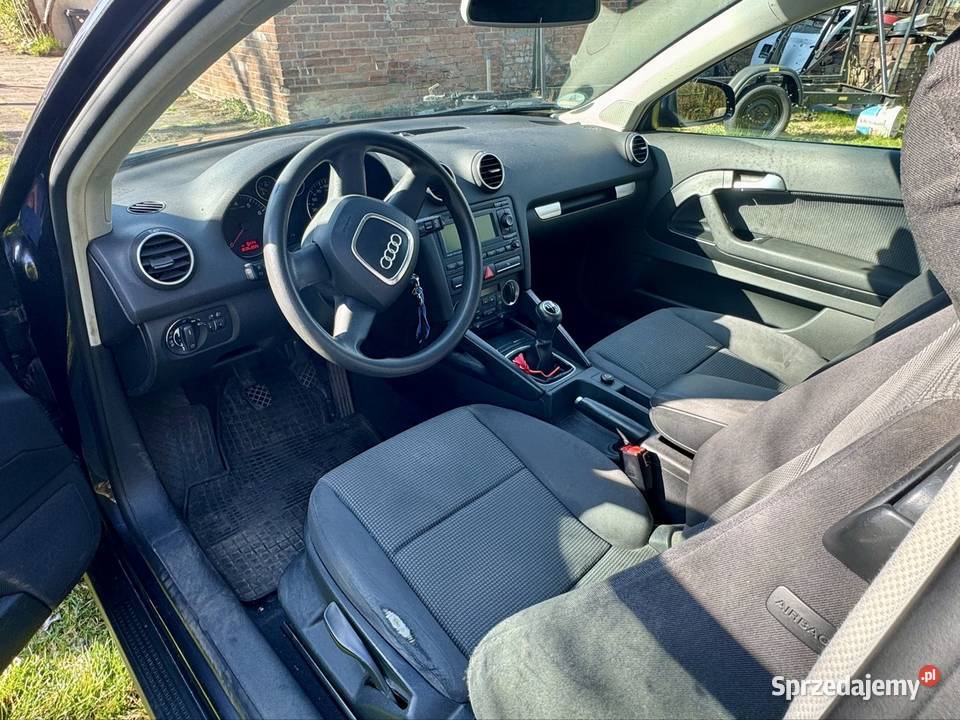 Audi A3 16 FSI 2006 benzyna Białogard