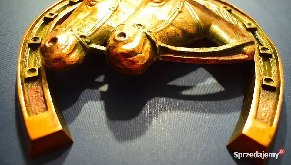 Ozdobna podkowa z parą koni masywna 165 x 17 Chełmno