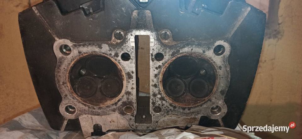 Głowica z klawiaturą i wałkiem Honda CB450S Gliwice