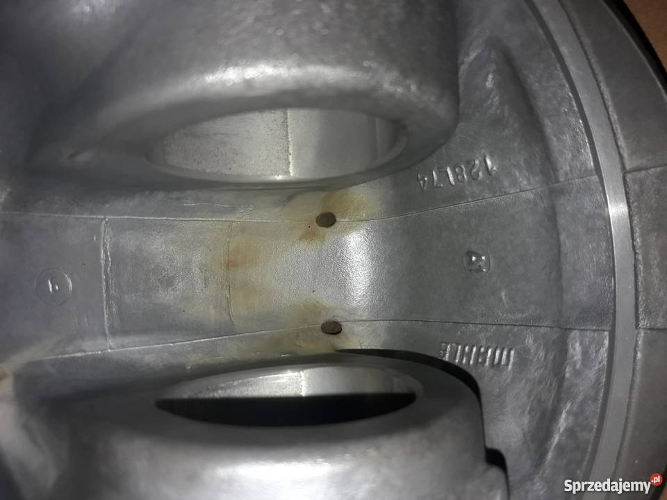 tłok MAN 51025110076 D2866 D2865 LF20 MAHLE TGA sprzedam