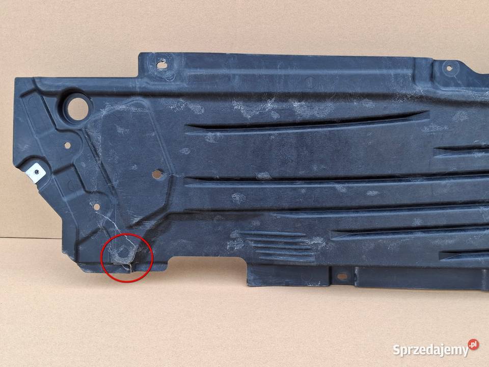 MERCEDES CKLASA W206 OSŁONA PŁYTA PODWOZIA osobowe Pozostałe Bieleń sprzedam