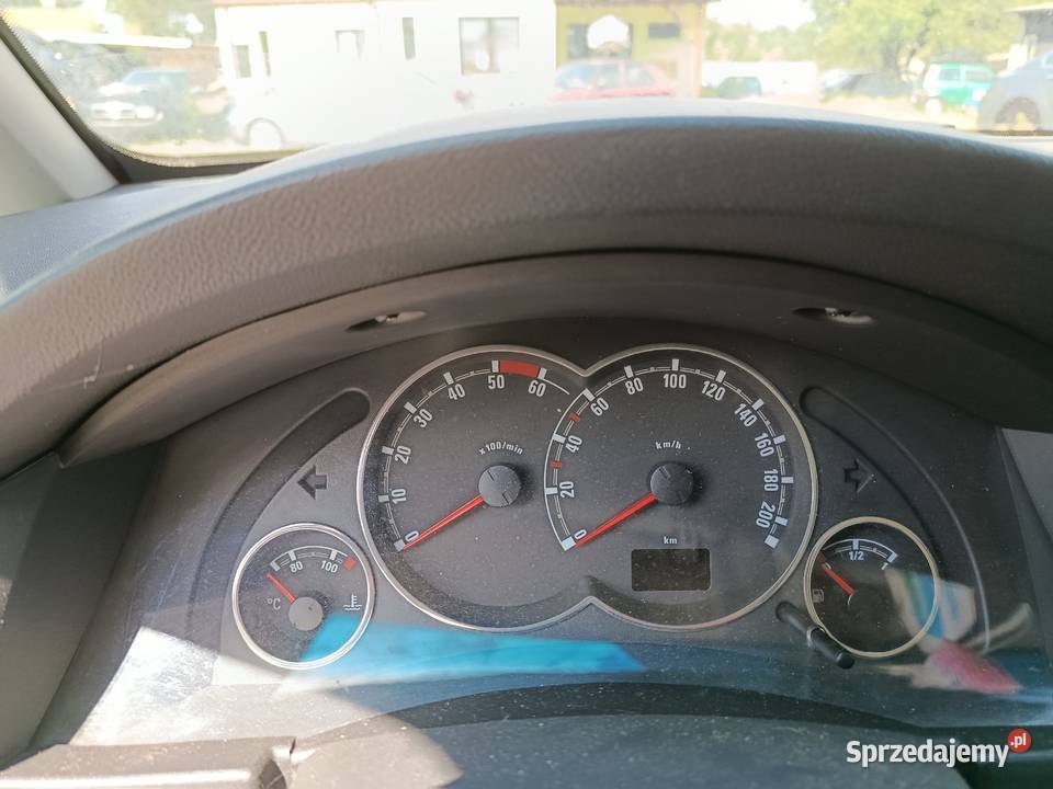 Opel Meriva 17 CDTI 74 kW 2006 r dawca części Rok produkcji 2006 Samochody na części Szklarka Myślniewska