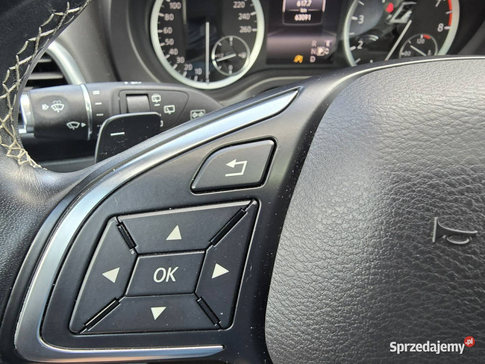 Infiniti QX30 Bezwypoadkowy 100 oryginał pełny Ustroń