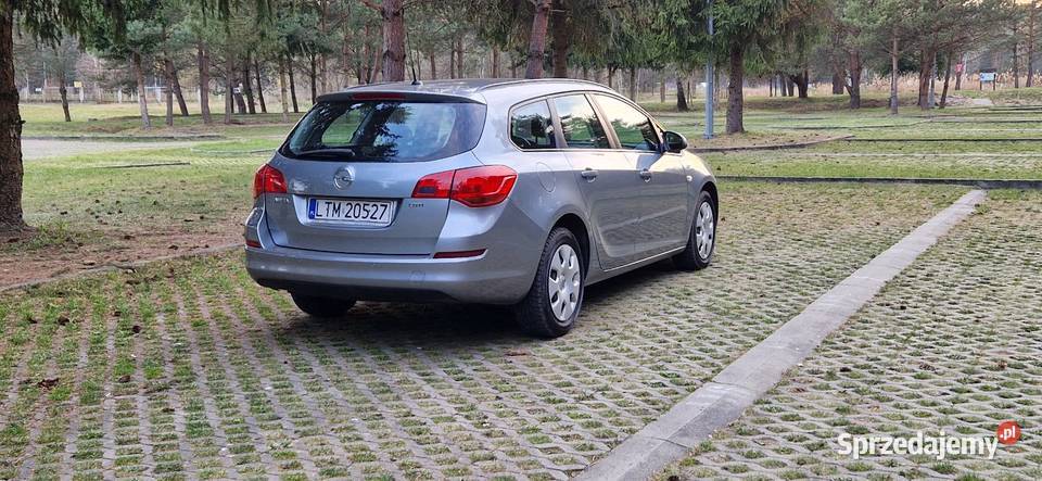 Opel Astra J 17 CDTI 10 lat w jednych rękach 243000km lubelskie Zamość