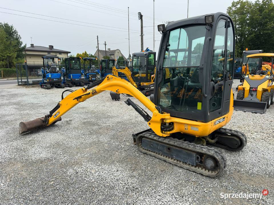 JCB 8018 CTS Mini koparka z 2009 roku 1800 Złoczew
