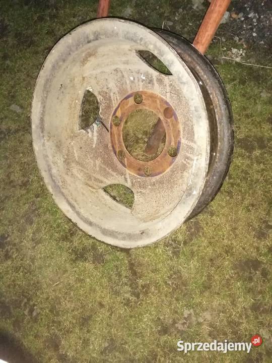Felga 20 do przyczepy rolniczej nieuszkodzony Przyczepy rolnicze