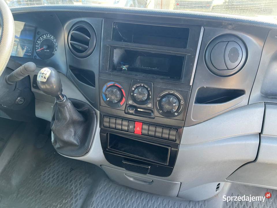 IVECO Daily IV 35C15 30D 146 GF600 uszkodzony