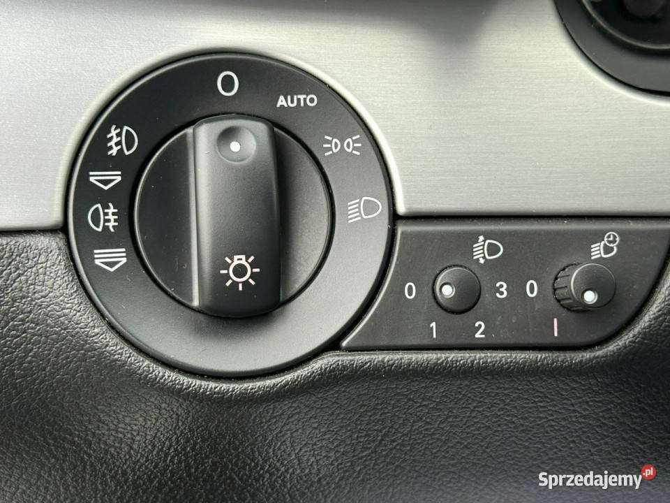 Audi A4 Limousine 18T 163 komputer pokładowy Węgrów