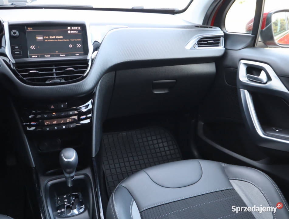 Peugeot 2008 12 PureTech radio Piaseczno