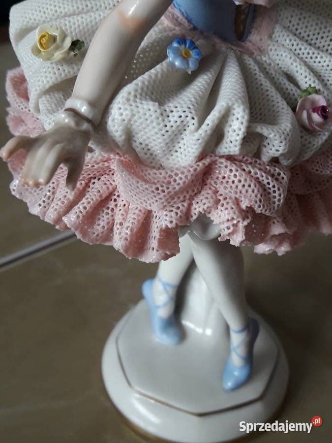 VOLKSTEDT BALETNICA FIGURA KORONKI ANTYK Janów Lubelski