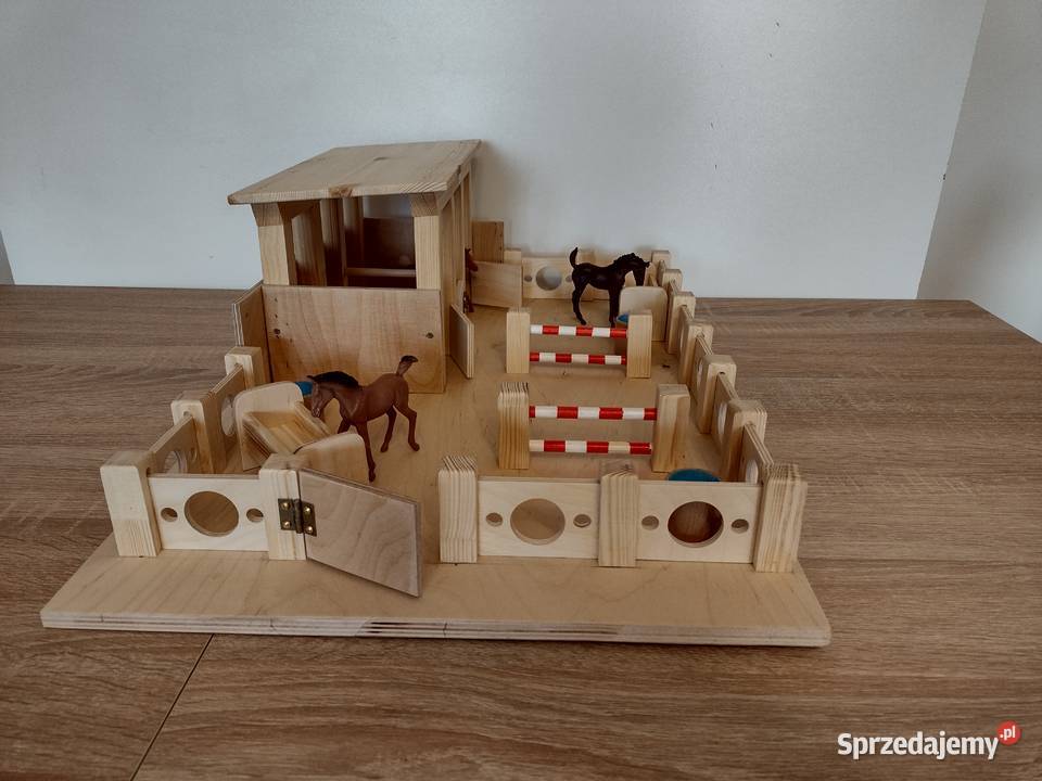 Stajnia koni Pozostałe