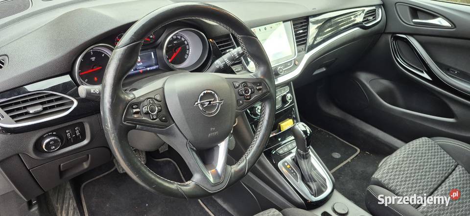 Opel Astra 2016r 16 diesel bogate wyposażenie do Ludwin-Kolonia