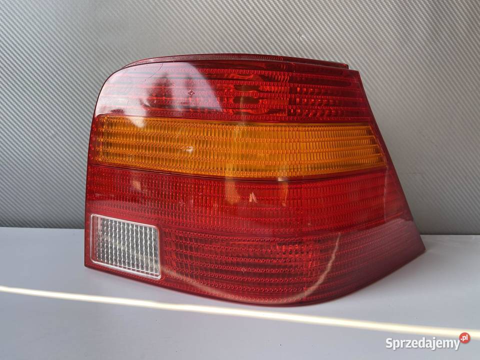 VW GOLF 4 PRAWA LAMPA TYŁ prawe wielkopolskie Ostroróg