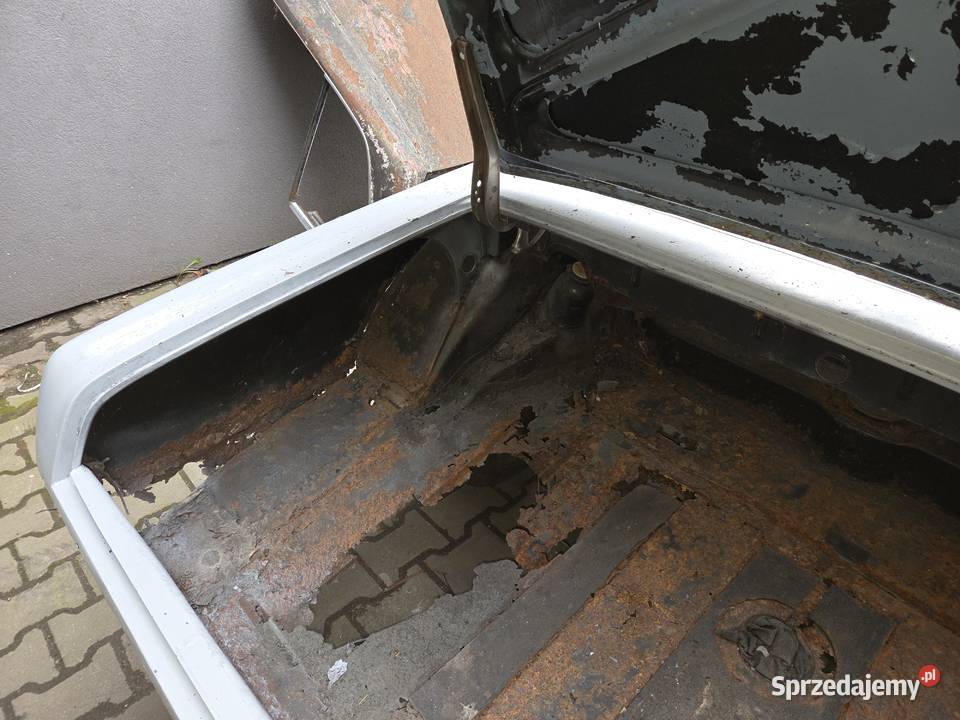 Mercedes W113 Pagoda 230SL Rok produkcji 1965 Strumień