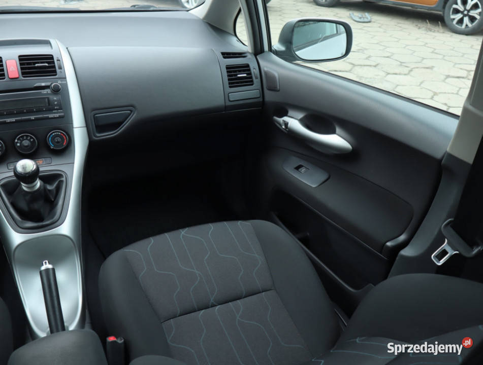 Toyota Auris 13 Dual VVTi Łódź