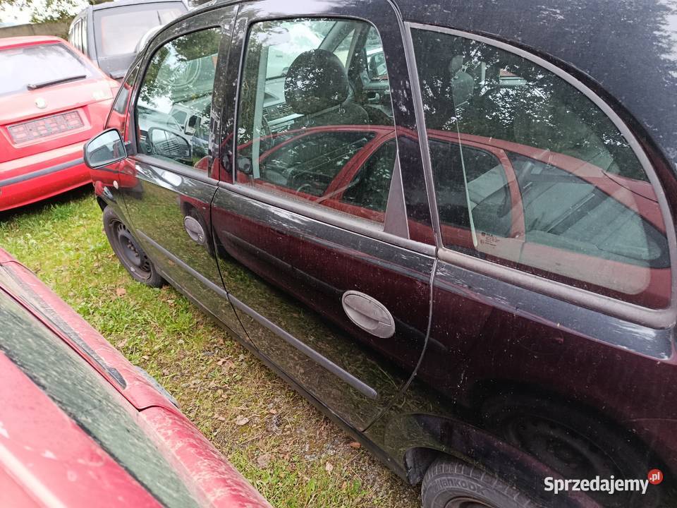Opel Meriva 14 66 kW 2004 r dawca części Rok produkcji 2004 Szklarka Myślniewska