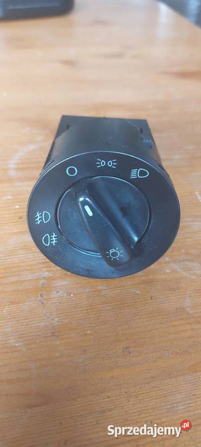 Włącznik 1C0941531A Przełącznik Świateł VW Golf Części samochodowe Skwierzyna